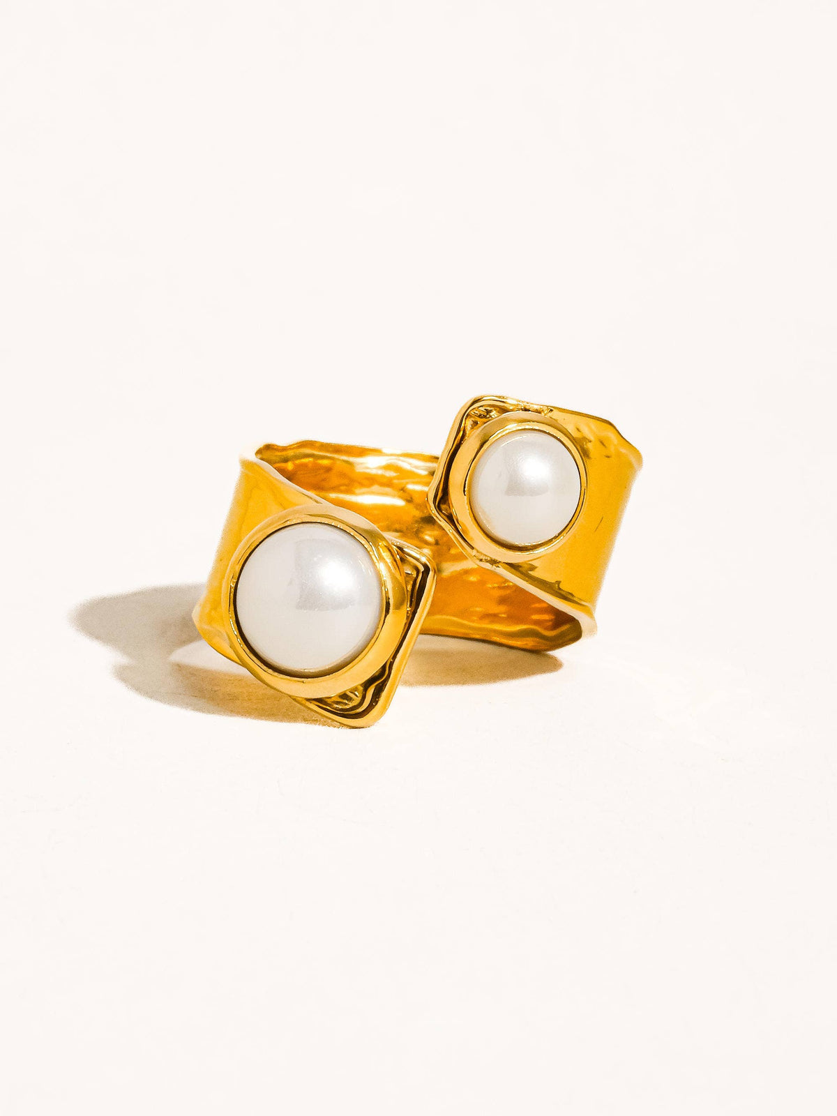 Choeur Pearl Abstract Ring