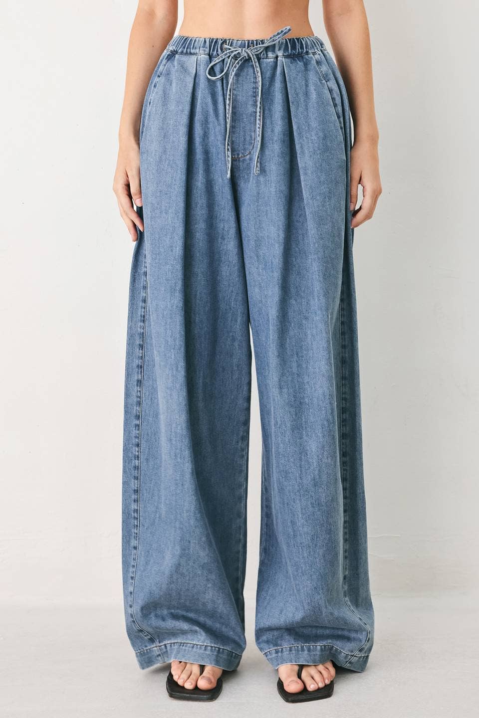 Joanna Washed Wide Leg Denim Pant